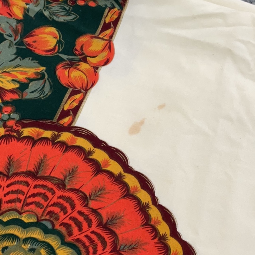 Three Autumn Thanksgiving tablecloths - Picture 16 of 16